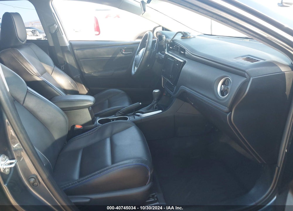2017 TOYOTA COROLLA XSE VIN: 5YFBURHE4HP671660