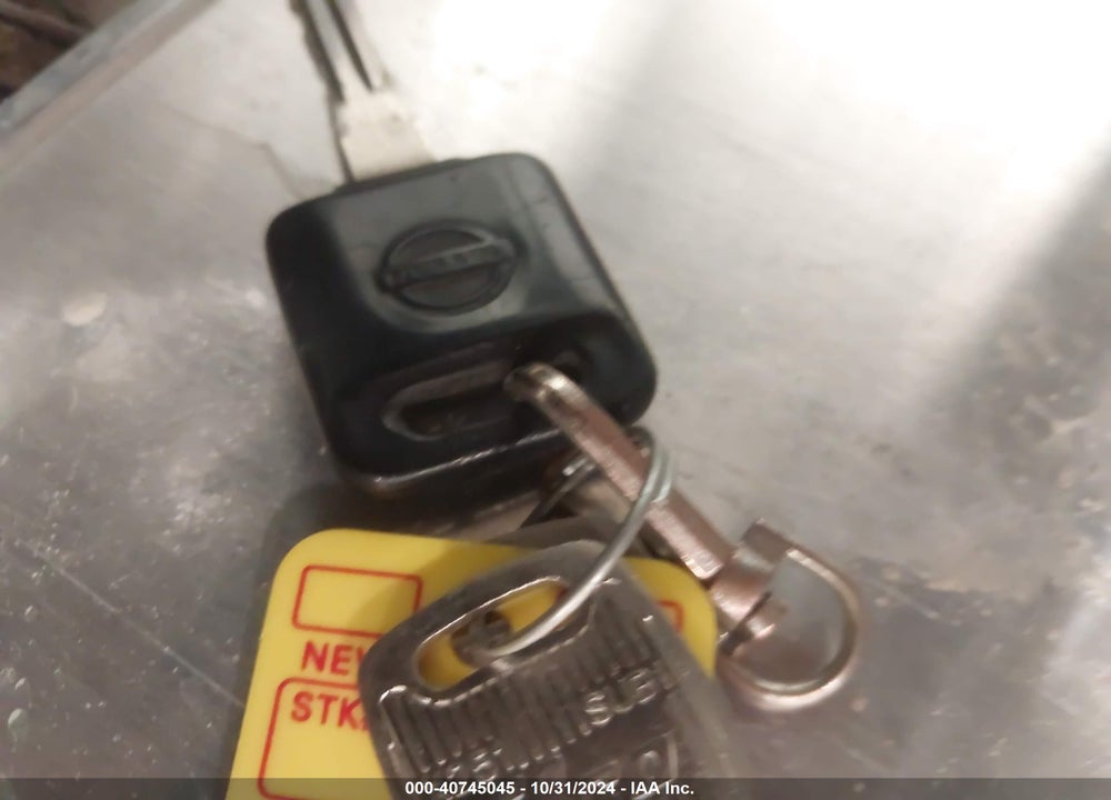 2002 NISSAN XTERRA XE VIN: 5N1ED28Y12C524755