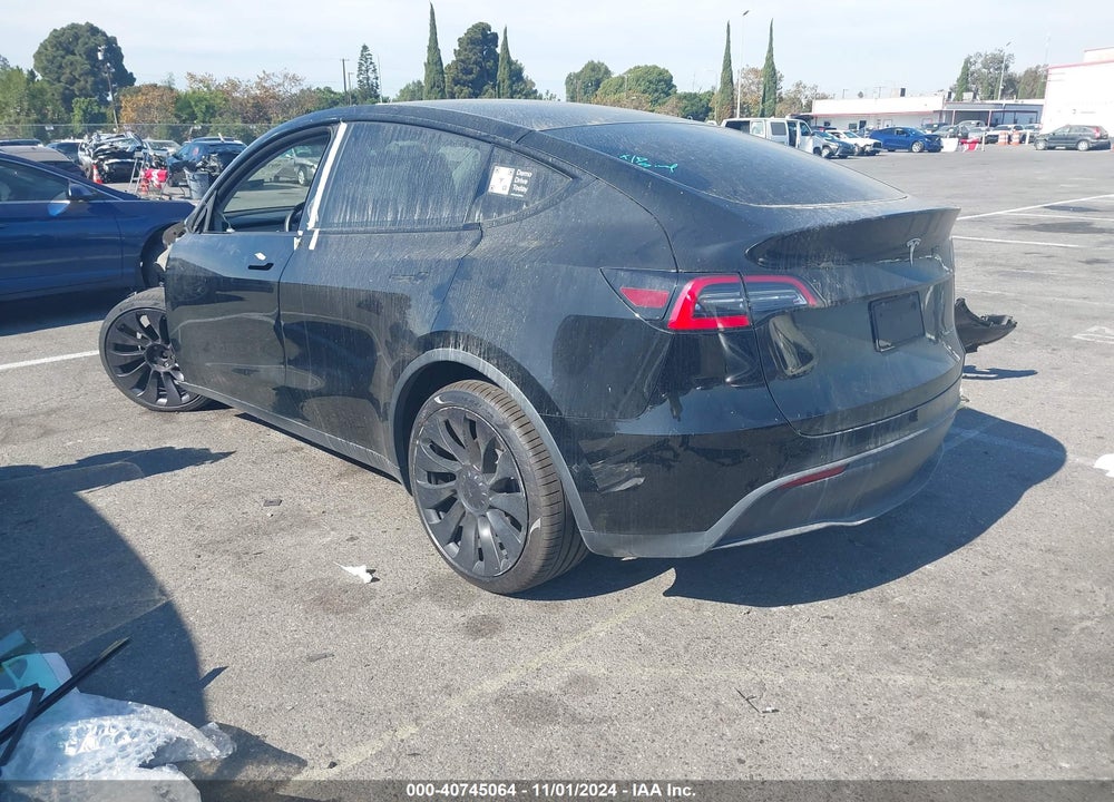 2021 TESLA MODEL Y LONG RANGE DUAL MOTOR ALL-WHEEL DRIVE VIN: 5YJYGDEE1MF093922