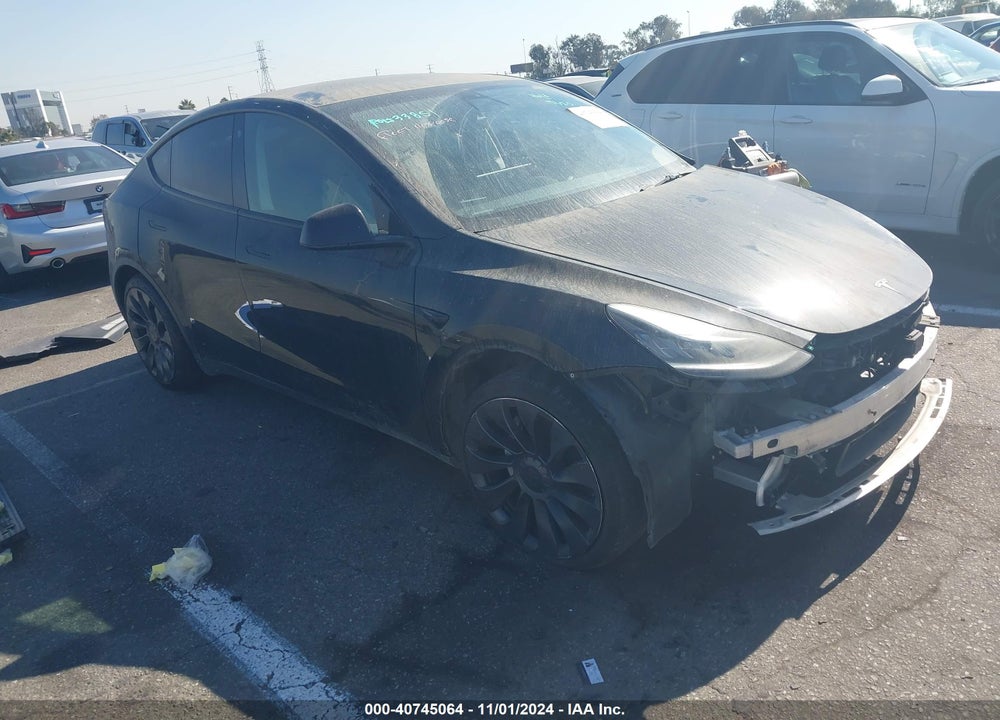 2021 TESLA MODEL Y LONG RANGE DUAL MOTOR ALL-WHEEL DRIVE VIN: 5YJYGDEE1MF093922