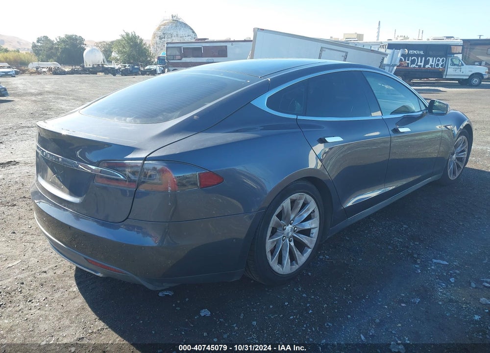 2014 TESLA MODEL S P85D VIN: 5YJSA1H22EFP62935
