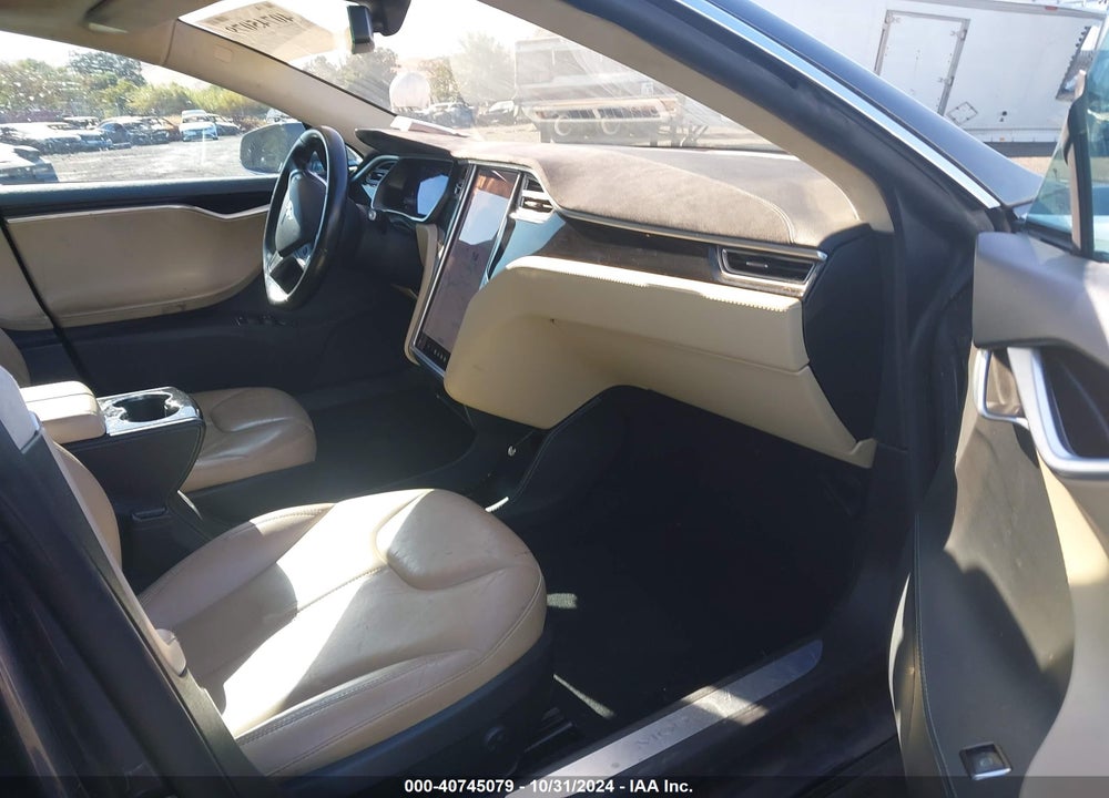 2014 TESLA MODEL S P85D VIN: 5YJSA1H22EFP62935