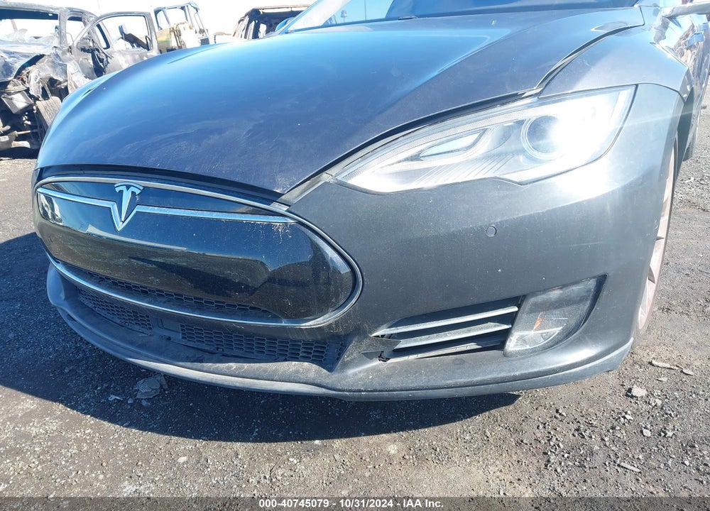 2014 TESLA MODEL S P85D VIN: 5YJSA1H22EFP62935
