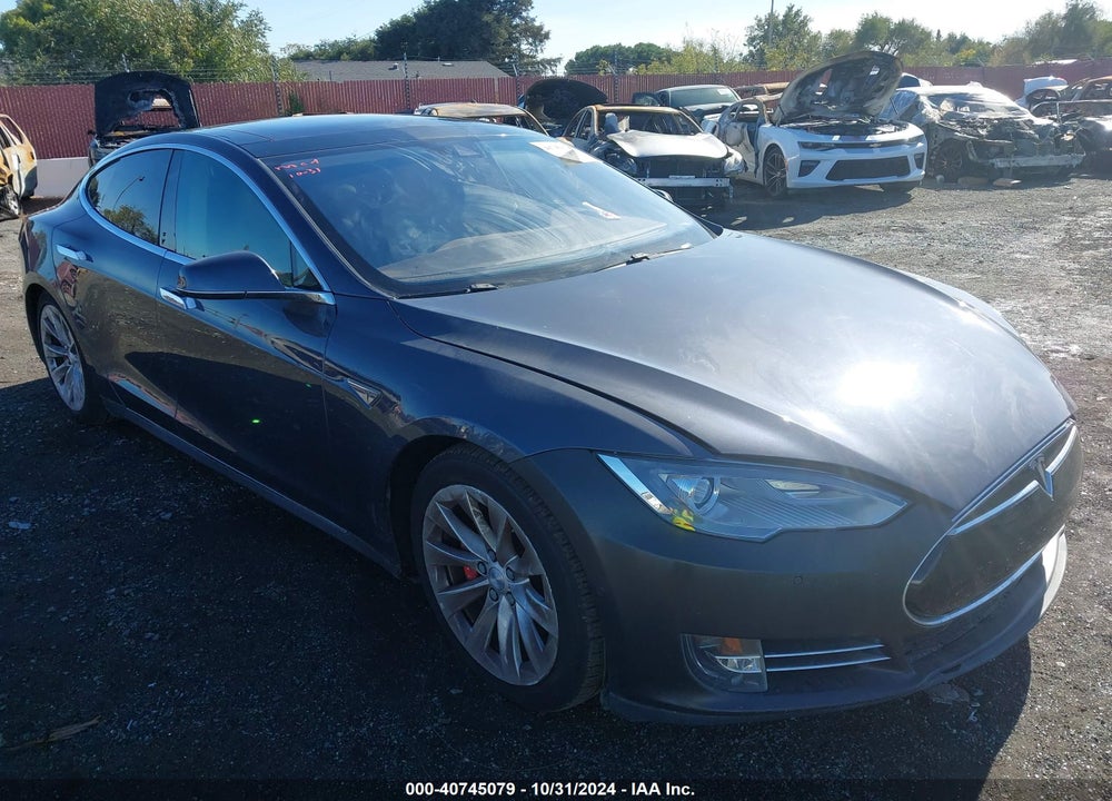 2014 TESLA MODEL S P85D VIN: 5YJSA1H22EFP62935