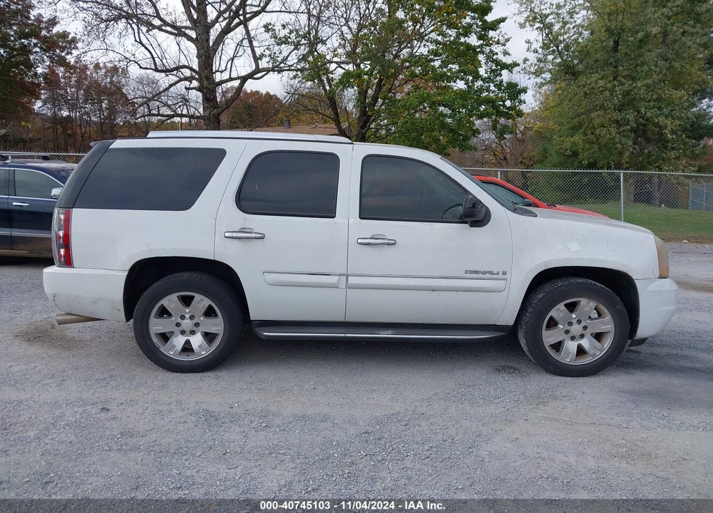 2007 GMC YUKON DENALI VIN: 1GKFK63847J195957
