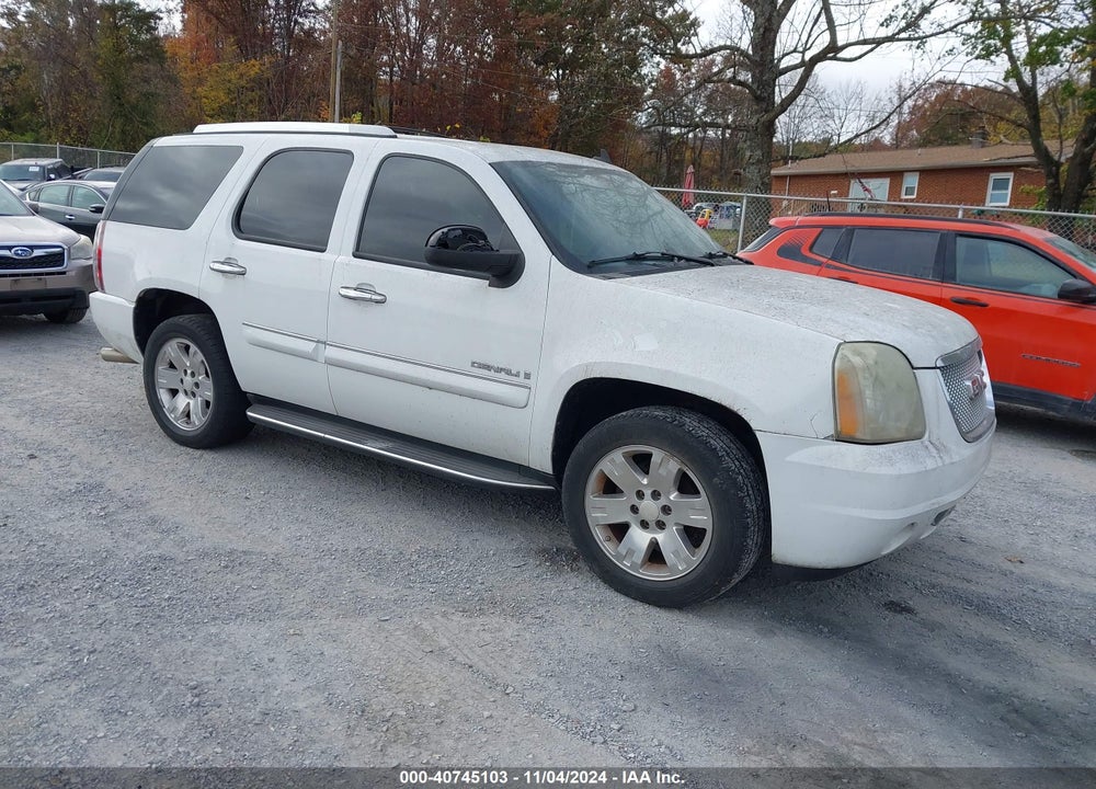 2007 GMC YUKON DENALI VIN: 1GKFK63847J195957
