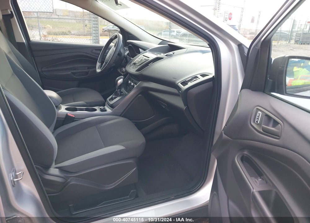 2015 FORD ESCAPE S VIN: 1FMCU0F75FUB51015