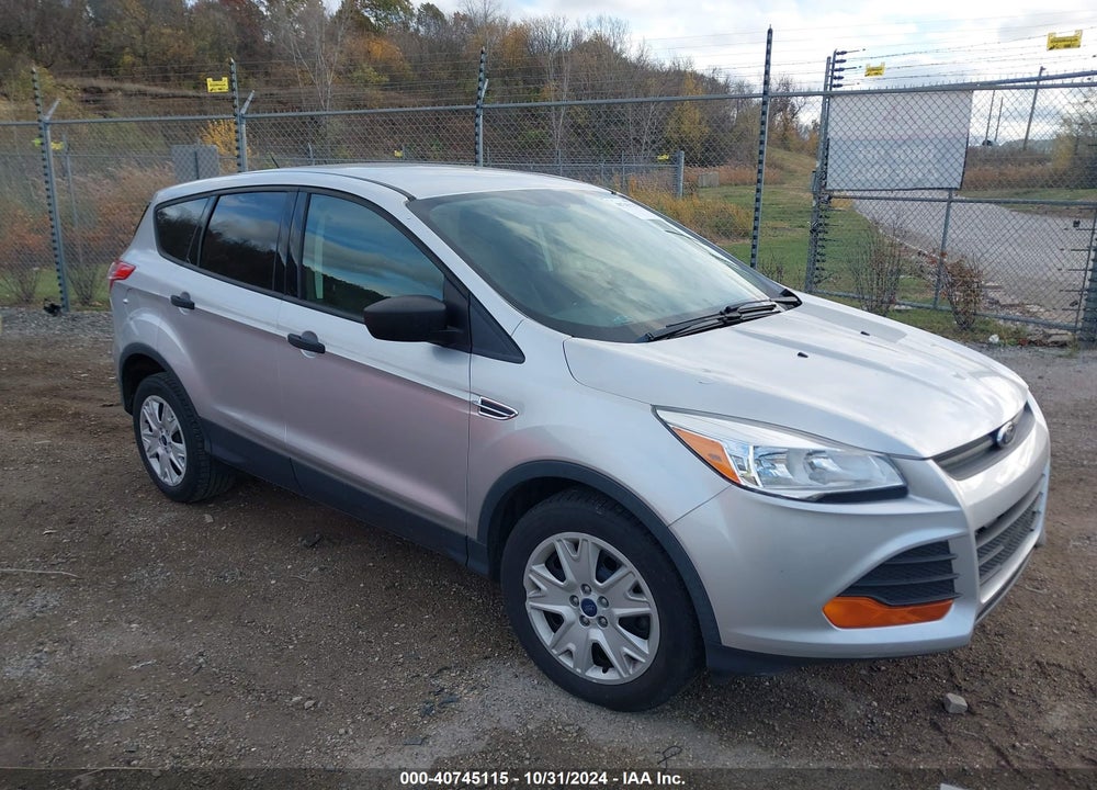 2015 FORD ESCAPE S VIN: 1FMCU0F75FUB51015