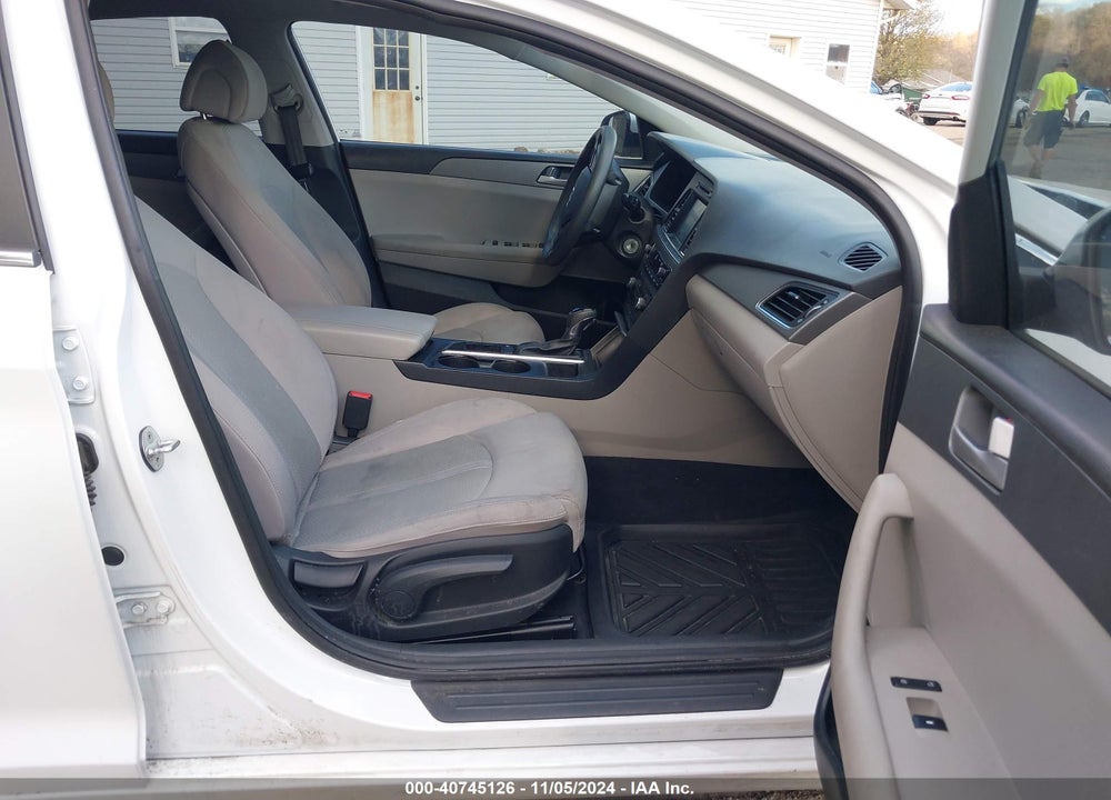 2016 HYUNDAI SONATA SE VIN: 5NPE24AF7GH338020