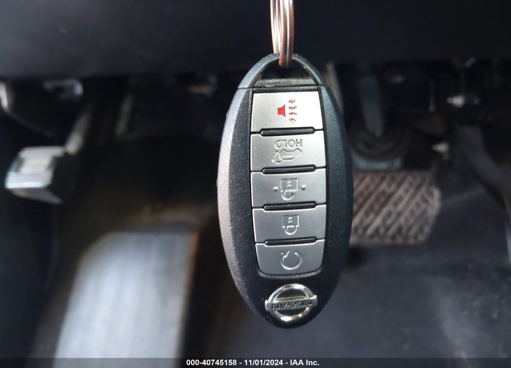 2013 NISSAN PATHFINDER SL VIN: 5N1AR2MN2DC621820
