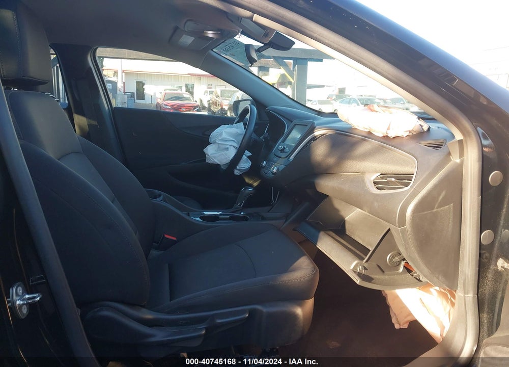 2018 CHEVROLET MALIBU LS VIN: 1G1ZB5ST3JF121165