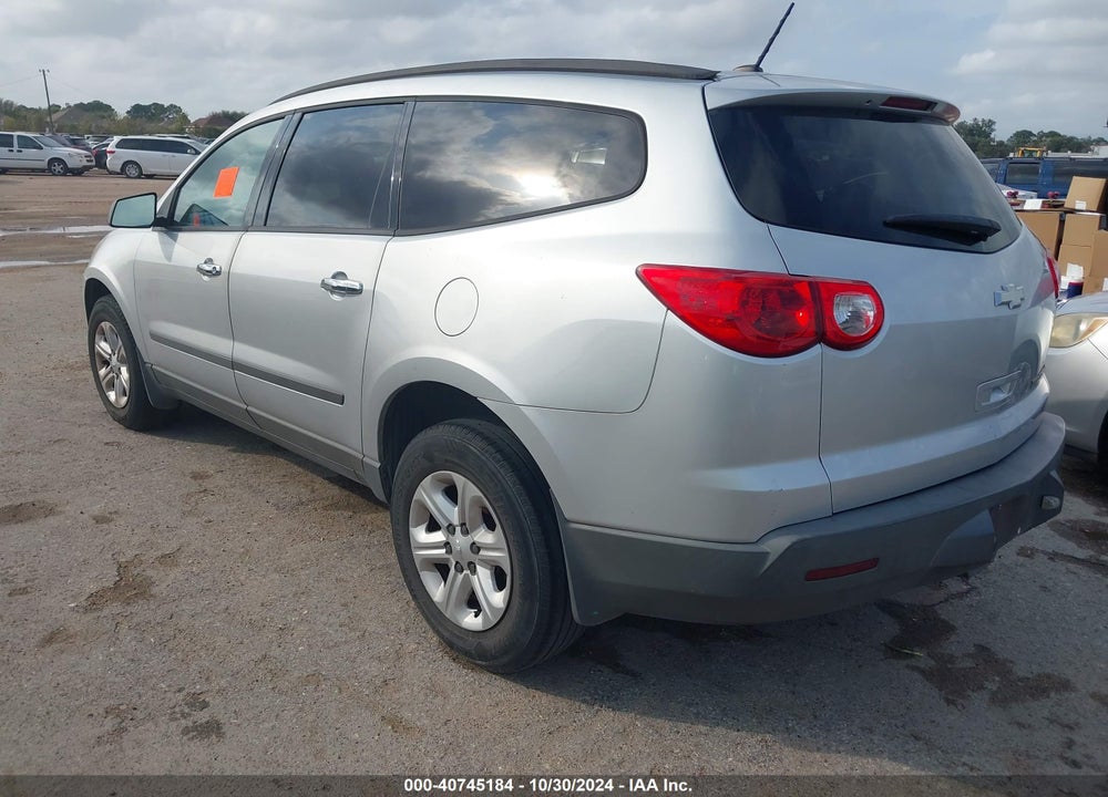 2012 CHEVROLET TRAVERSE LS VIN: 1GNKRFED6CJ301679