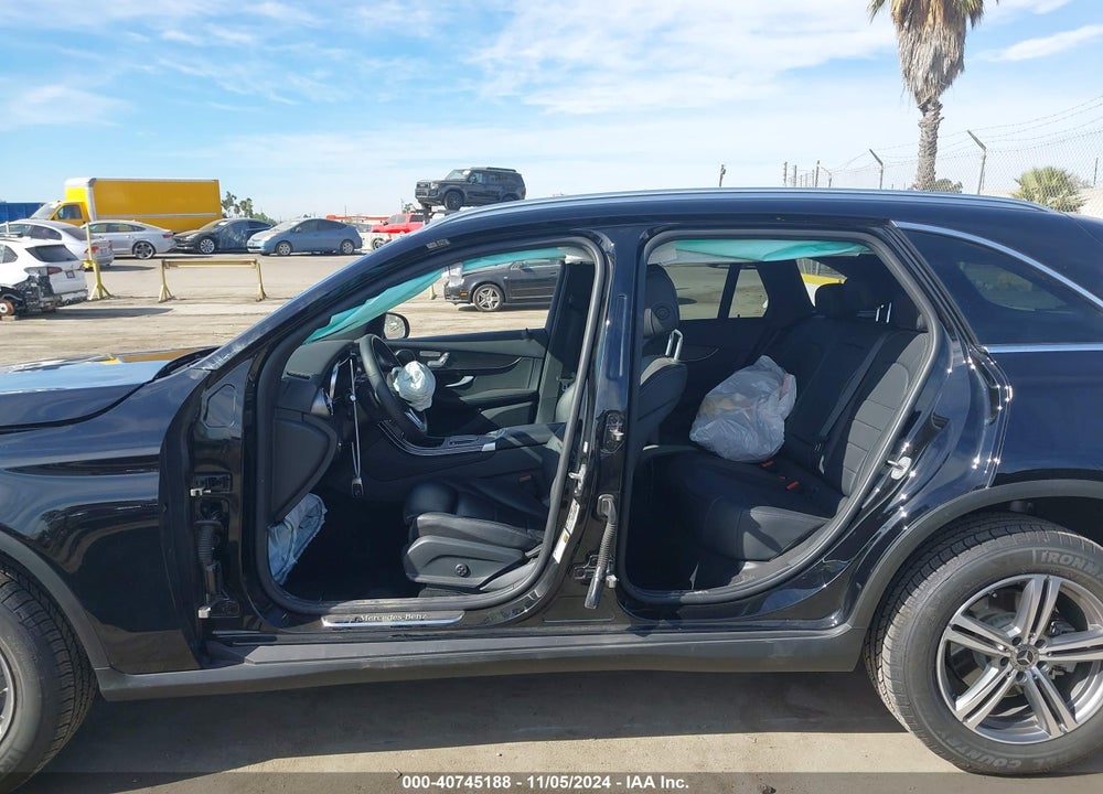 2020 MERCEDES-BENZ GLC 300 4MATIC VIN: WDC0G8EB8LF755106