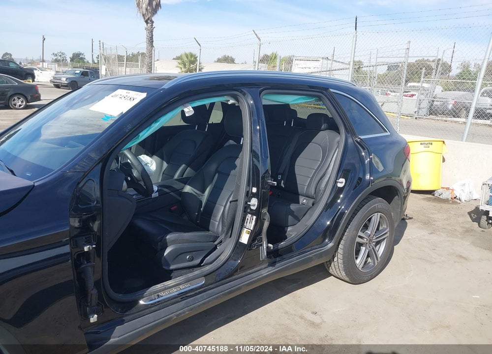 2020 MERCEDES-BENZ GLC 300 4MATIC VIN: WDC0G8EB8LF755106