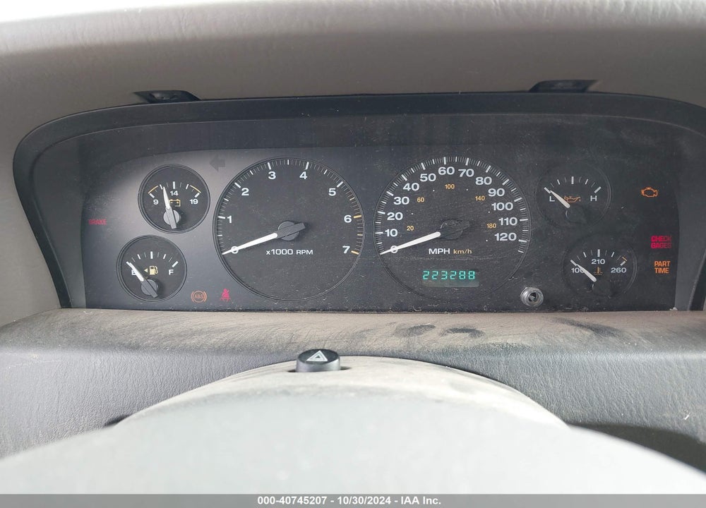 2003 JEEP GRAND CHEROKEE LAREDO VIN: 1J4GW48S53C550012