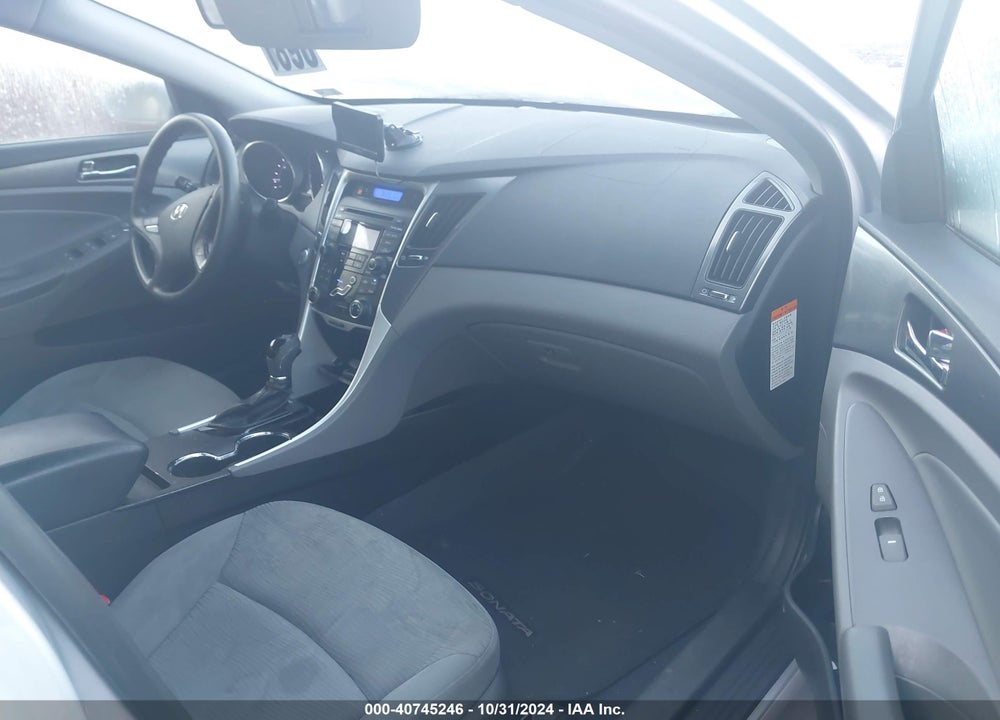 2012 HYUNDAI SONATA HYBRID VIN: KMHEC4A47CA033934