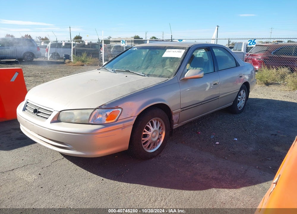 2001 TOYOTA CAMRY LE VIN: 4T1BG22KX1U067810