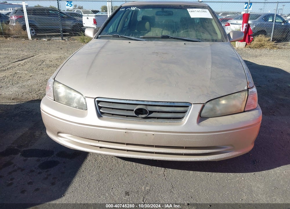 2001 TOYOTA CAMRY LE VIN: 4T1BG22KX1U067810