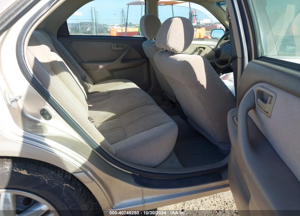 2001 TOYOTA CAMRY LE VIN: 4T1BG22KX1U067810