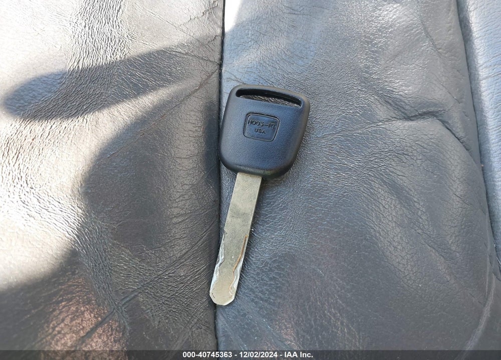 2005 HONDA ACCORD 3.0 EX VIN: 1HGCM66555A075898