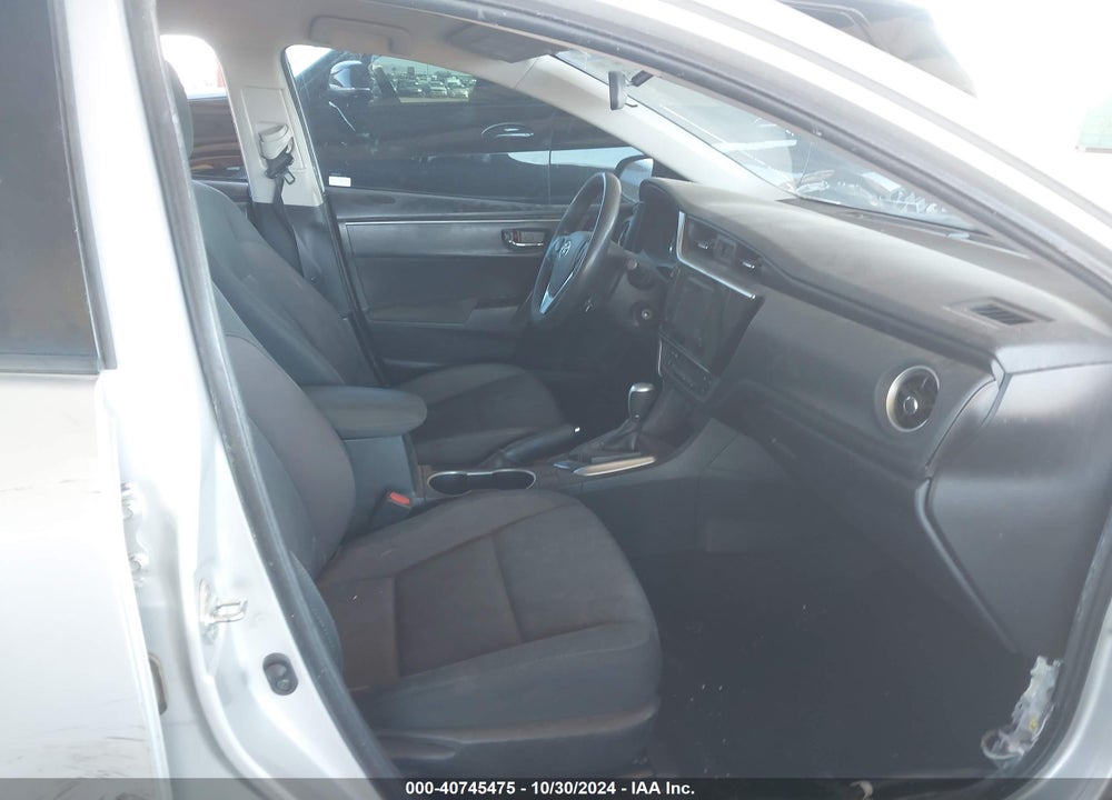 2019 TOYOTA COROLLA LE VIN: 5YFBURHE0KP889313