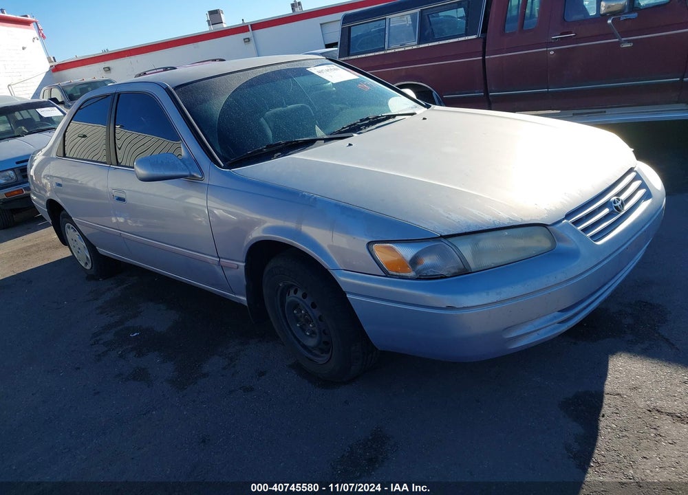 1998 TOYOTA CAMRY LE VIN: JT2BG22K7W0109619