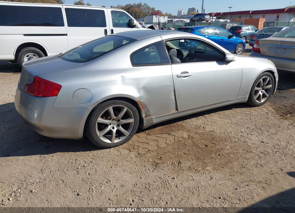 2003 INFINITI G35 BASE W/LEATHER VIN: JNKCV54E63M209921
