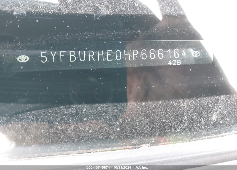 2017 TOYOTA COROLLA L VIN: 5YFBURHE0HP666164