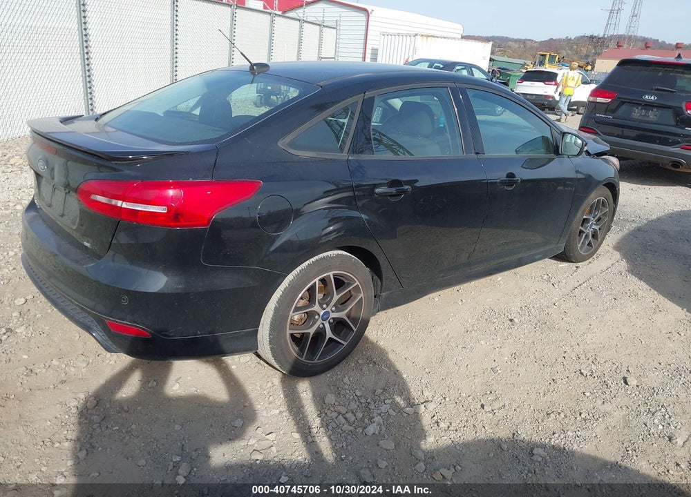 2016 FORD FOCUS SE VIN: 1FADP3F28GL248213