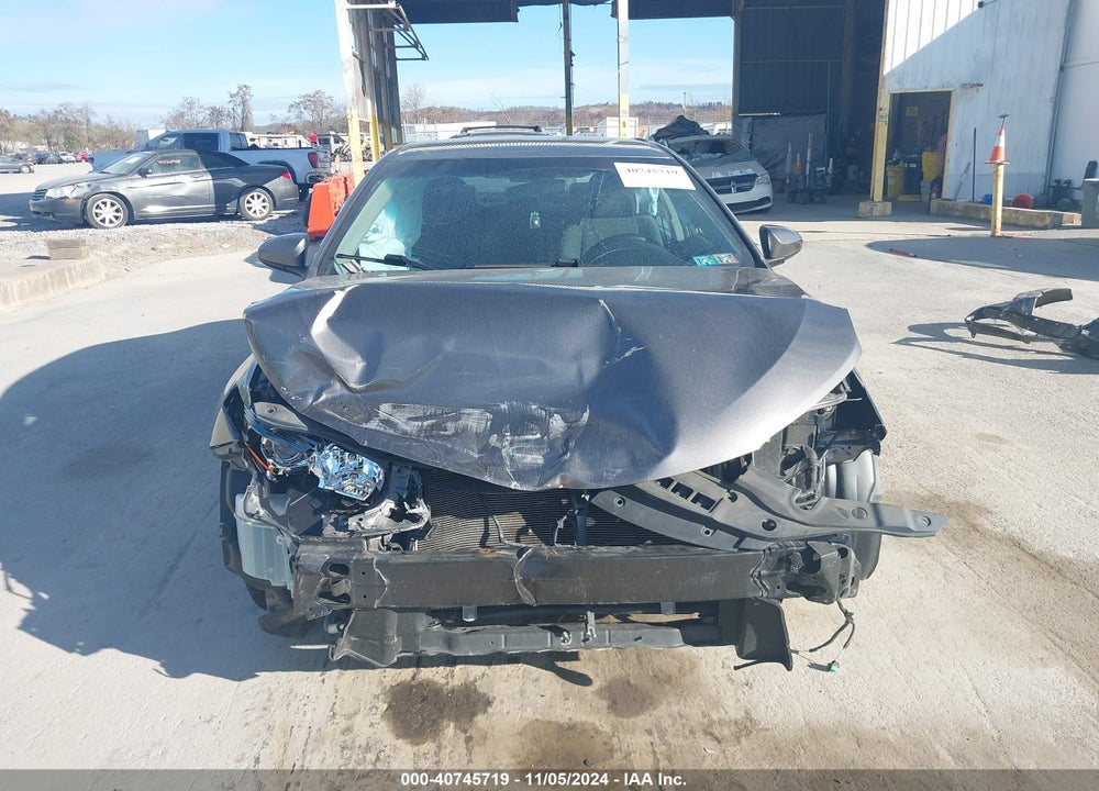2017 TOYOTA CAMRY SE VIN: 4T1BF1FK6HU688088