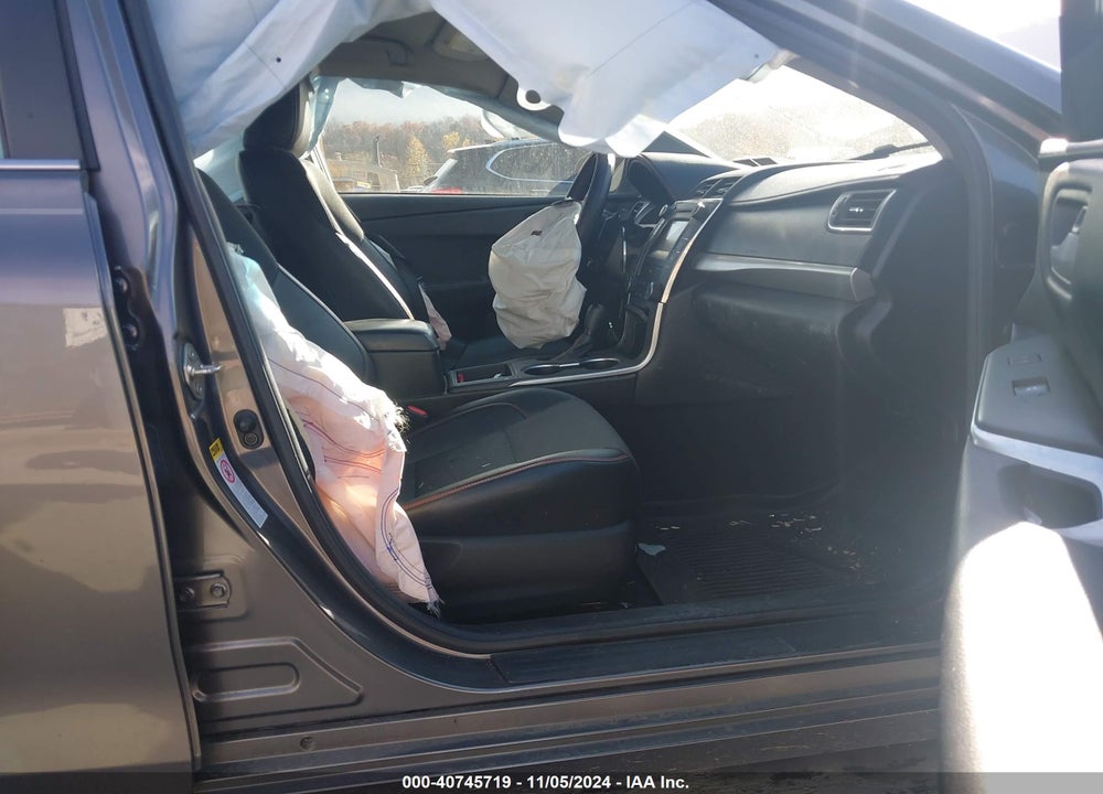 2017 TOYOTA CAMRY SE VIN: 4T1BF1FK6HU688088