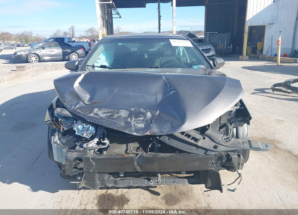 2017 TOYOTA CAMRY SE VIN: 4T1BF1FK6HU688088