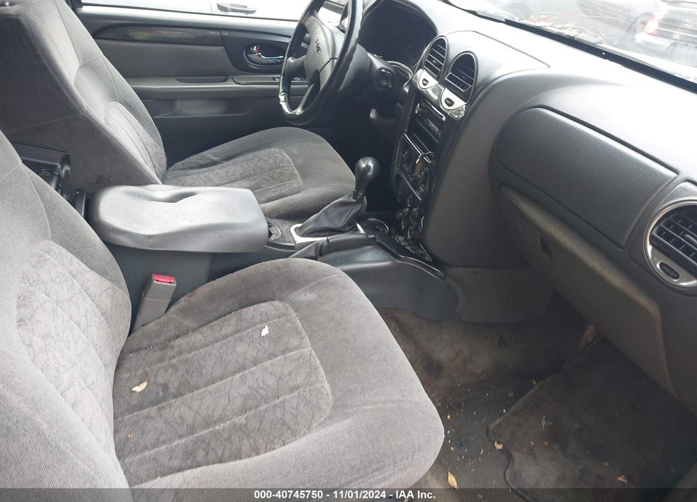 2004 GMC ENVOY XL SLE VIN: 1GKES16S946137444