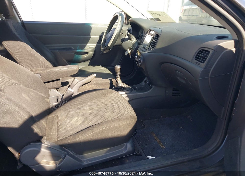 2007 HYUNDAI ACCENT GS VIN: KMHCM36C67U047679