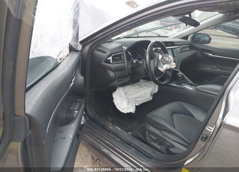 2019 TOYOTA CAMRY SE VIN: 4T1B11HK7KU799669