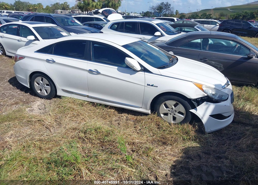 2012 HYUNDAI SONATA HYBRID VIN: KMHEC4A40CA032334