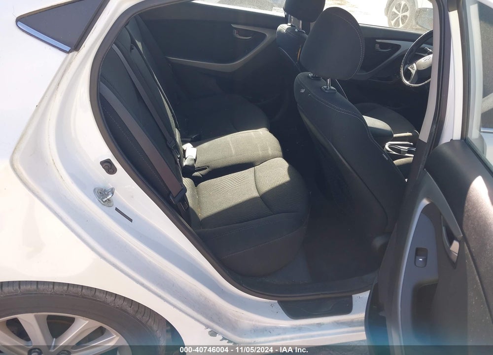 2015 HYUNDAI ELANTRA SE VIN: 5NPDH4AE5FH608717