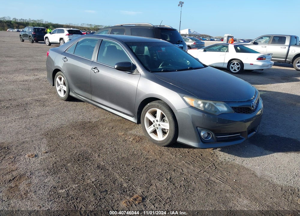 2013 TOYOTA CAMRY SE VIN: 4T1BF1FK0DU213336