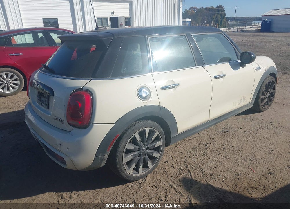 2015 MINI HARDTOP COOPER S VIN: WMWXU3C5XF2B56734