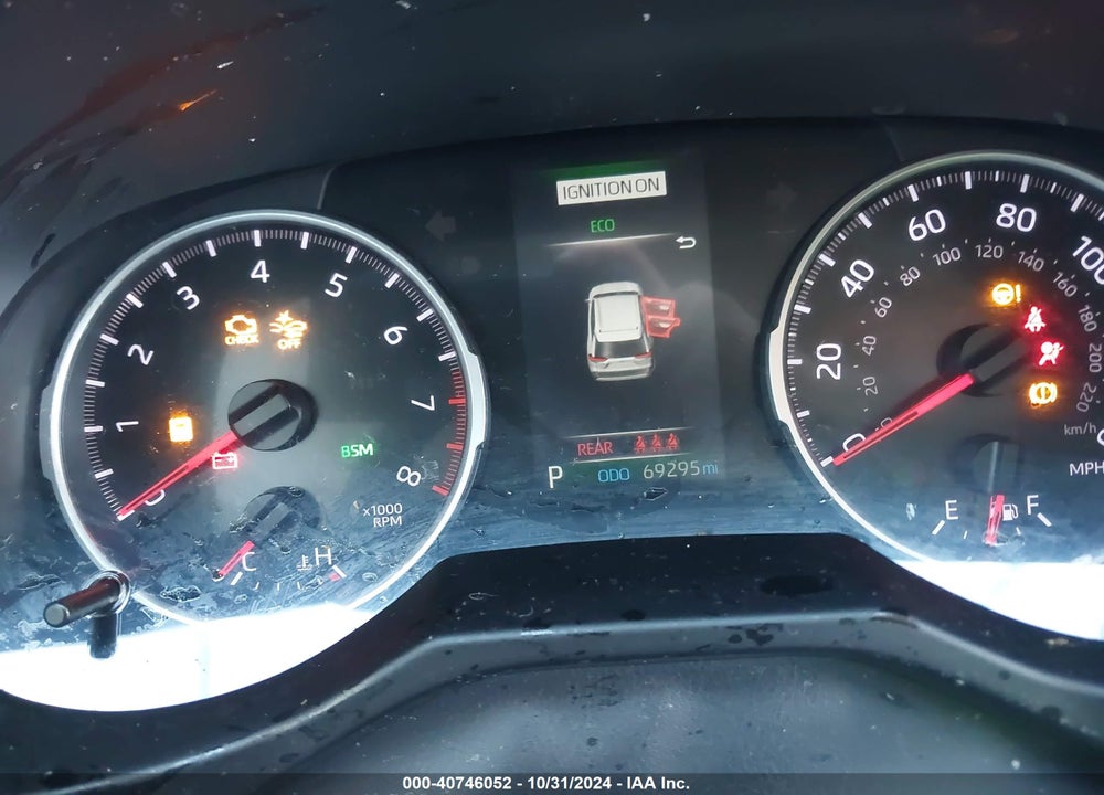 2019 TOYOTA RAV4 VIN: 2T3P1RFV3KW056919