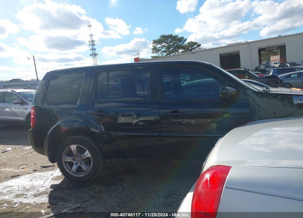 2015 HONDA PILOT EX-L VIN: 5FNYF3H58FB027086