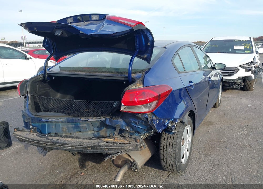 2018 KIA FORTE LX VIN: 3KPFL4A72JE247839