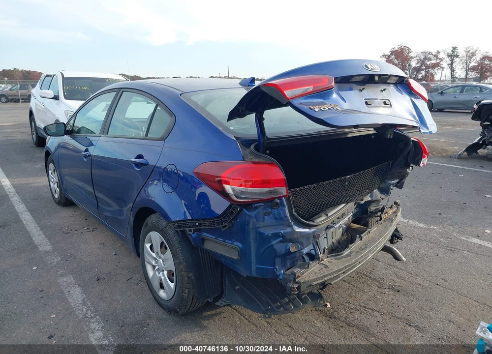 2018 KIA FORTE LX VIN: 3KPFL4A72JE247839