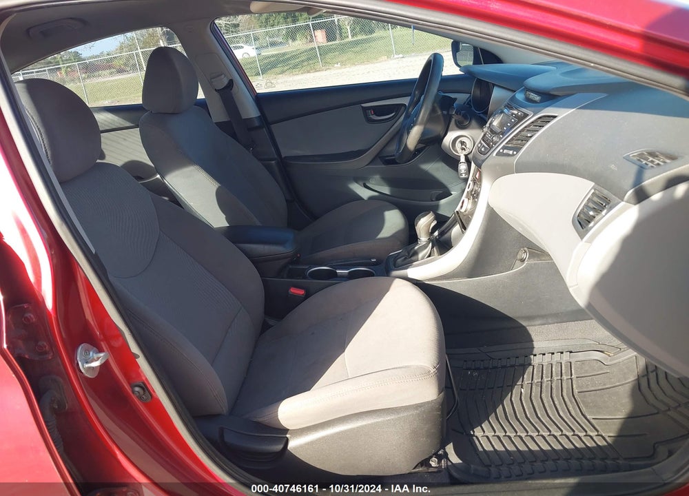 2015 HYUNDAI ELANTRA SE VIN: 5NPDH4AE1FH598929