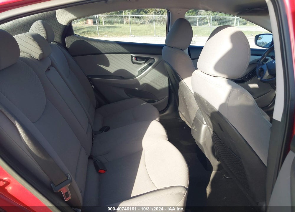 2015 HYUNDAI ELANTRA SE VIN: 5NPDH4AE1FH598929