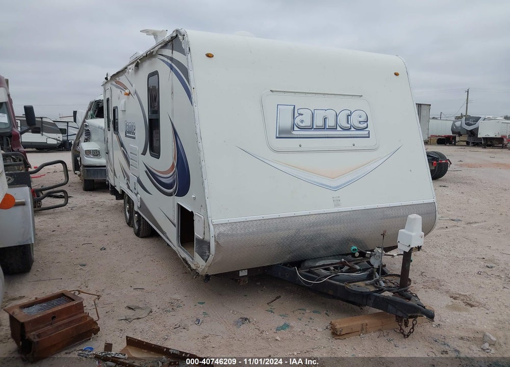 2014 LANCE CAMPER VIN: 56YTT182XEL315071