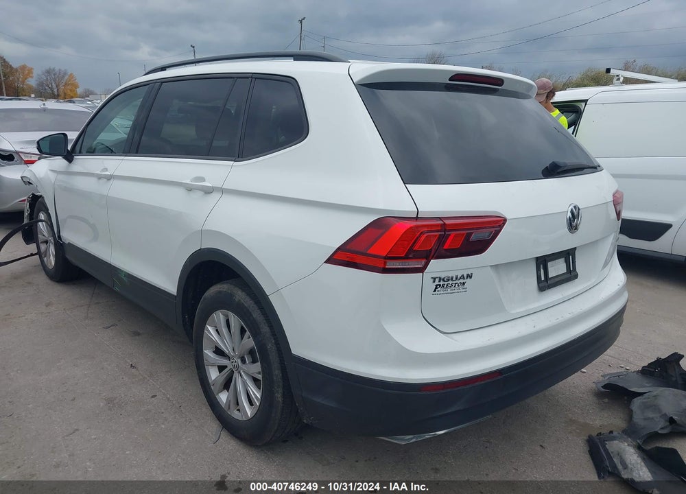 2018 VOLKSWAGEN TIGUAN 2.0T S VIN: 3VV0B7AX3JM109387