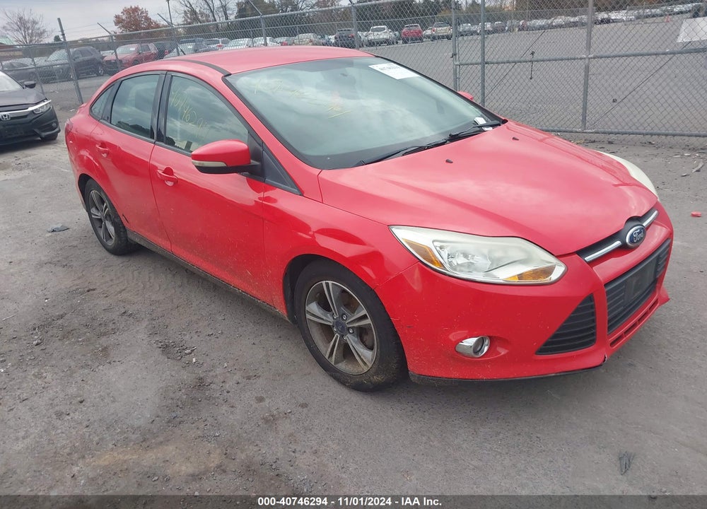 2014 FORD FOCUS SE VIN: 1FADP3F21EL235462