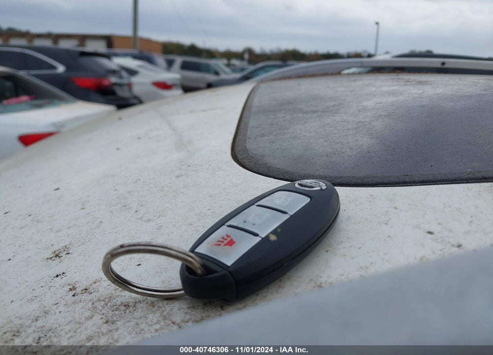 2013 NISSAN ROGUE SV W/SL PKG VIN: JN8AS5MT1DW511238