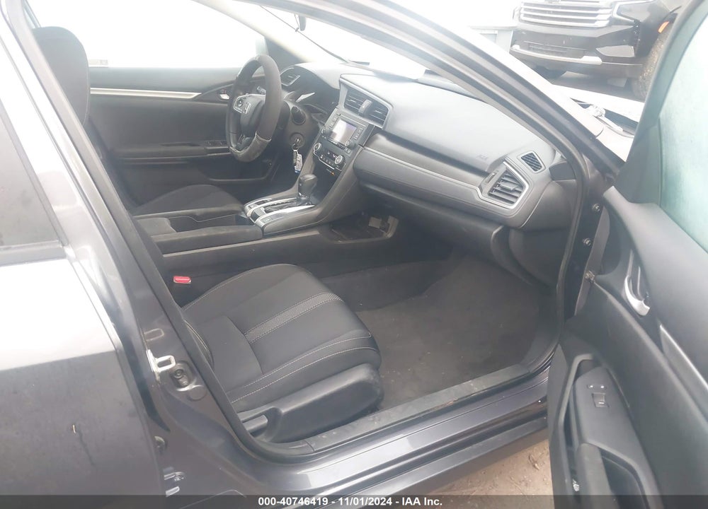 2019 HONDA CIVIC LX VIN: 19XFC2F67KE013055